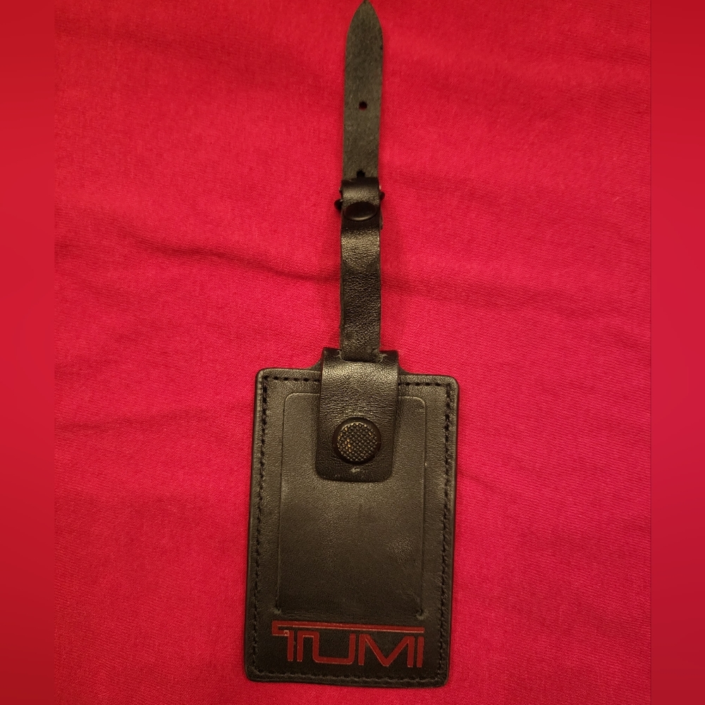 Tumi Alpha Leather Luggage tag